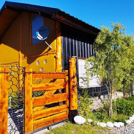 Cabanas Luces Del Pirque Hoyo de Epuyén Bagian luar foto