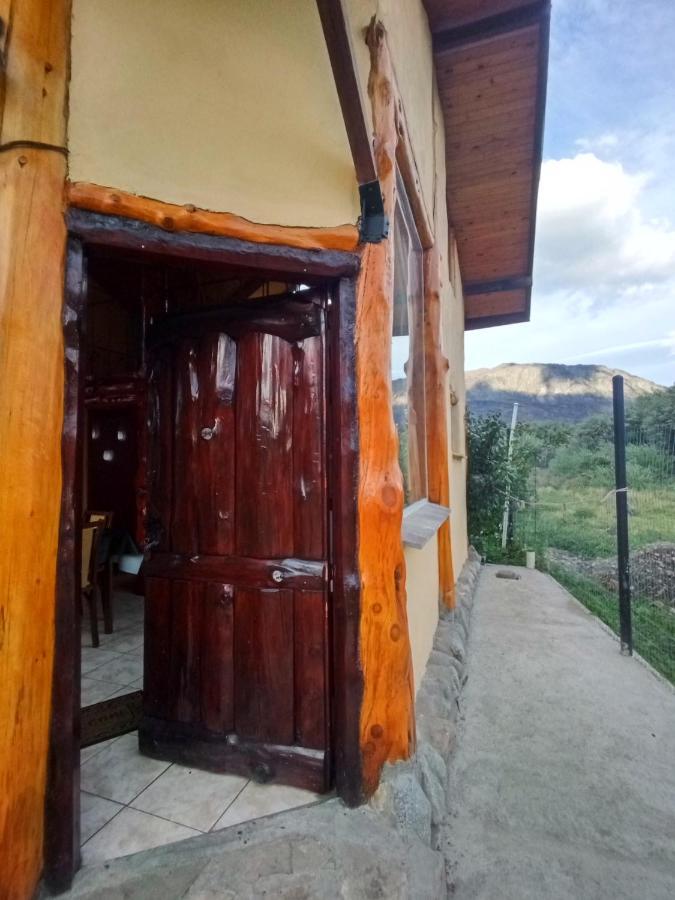 Cabanas Luces Del Pirque Hoyo de Epuyén Bagian luar foto